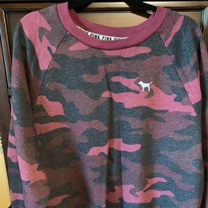 Victoria’s Secret pink camo legging crew